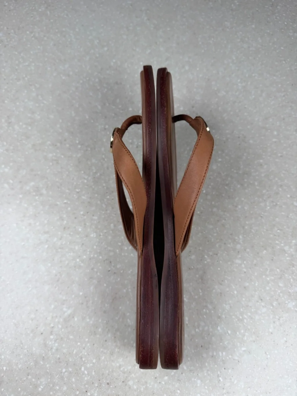 Tory Burch Benton Thong Sandal Size 7M in Brown